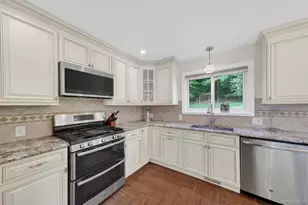 37 Surrey Rd, Chester, NY 10918 - Photo 15