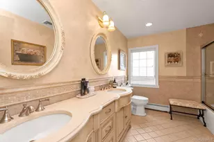 2114 Donna Dr, Merrick, NY 11566 - Photo 23