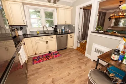 23 Martin Road S, Bethpage, NY 11714 - Photo 5