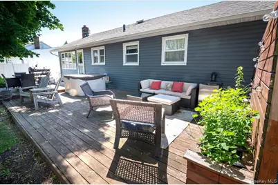 23 Martin Road S, Bethpage, NY 11714 - Photo 19
