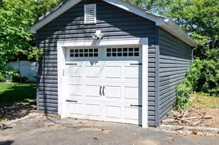 23 Martin Rd S, Bethpage, NY 11714 - Photo 3