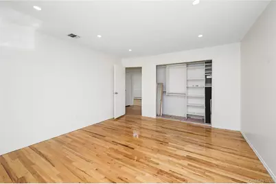 2625 Riverside Drive, Wantagh, NY 11793 - Photo 17