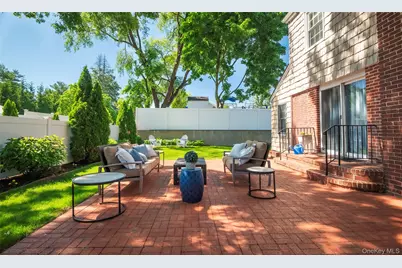 172 Hillside Avenue, Manhasset, NY 11030 - Photo 29