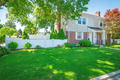 172 Hillside Avenue, Manhasset, NY 11030 - Photo 33
