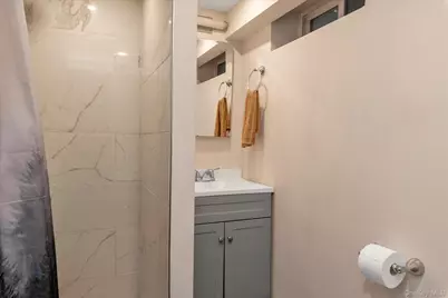 3727 Regent Lane, Wantagh, NY 11793 - Photo 15