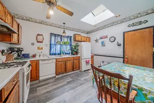 18 Houghton Blvd, Stony Brook, NY 11790 - Photo 17