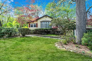 18 Houghton Blvd, Stony Brook, NY 11790 - Photo 3