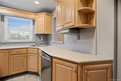 14 Filbert Street, Valley Stream, NY 11581 - Photo 17