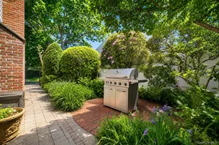 14 Kristi Ln, Lake Grove, NY 11755 - Photo 15