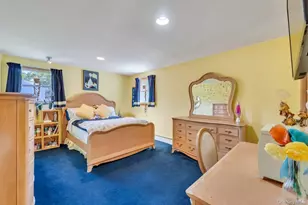 14 Kristi Ln, Lake Grove, NY 11755 - Photo 43