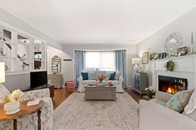 78 Cornell Drive, Smithtown, NY 11787 - Photo 3