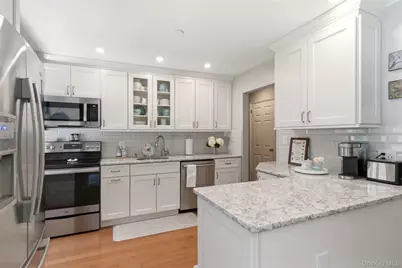 78 Cornell Drive, Smithtown, NY 11787 - Photo 7