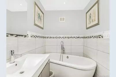 129 Jackson Avenue, Pelham, NY 10803 - Photo 27