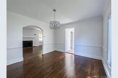 109 Chase Road, Manhasset, NY 11030 - Photo 19