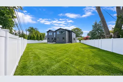 23 Harrow Lane, Levittown, NY 11756 - Photo 23