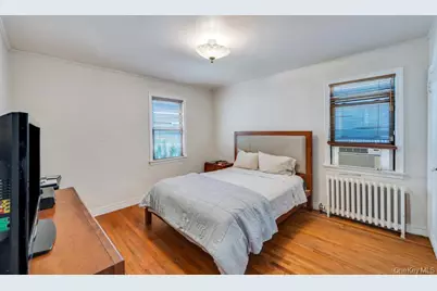 11909 230th Street, Cambria Heights, NY 11411 - Photo 23