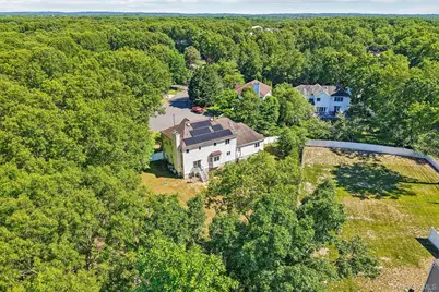 4 Penn Court, East Setauket, NY 11733 - Photo 25