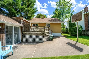 561 Chestnut St, Lindenhurst, NY 11757 - Photo 17