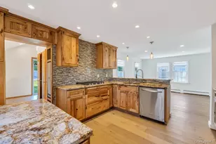 9 Wiggins Ave, Patchogue, NY 11772 - Photo 15