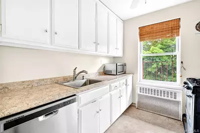 160 Centre Avenue #3M, New Rochelle, NY 10805 - Photo 11