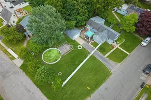 350 S Greene Ave, Lindenhurst, NY 11757 - Photo 21