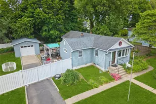 350 S Greene Ave, Lindenhurst, NY 11757 - Photo 27