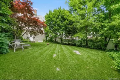 342 Roberts Avenue, Yonkers, NY 10703 - Photo 25