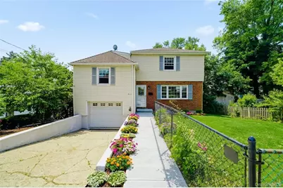 342 Roberts Avenue, Yonkers, NY 10703 - Photo 1