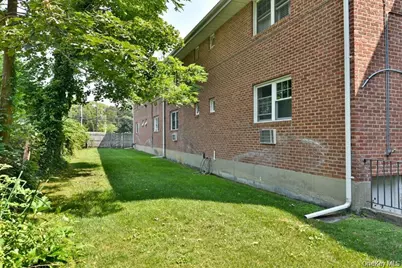295 Merrick Road #4A, Amityville, NY 11701 - Photo 15