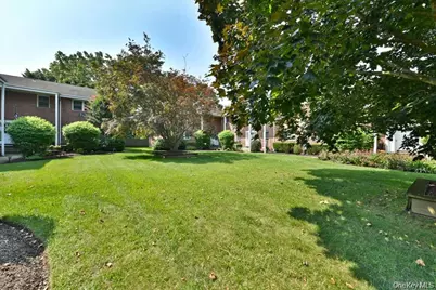295 Merrick Road #4A, Amityville, NY 11701 - Photo 3