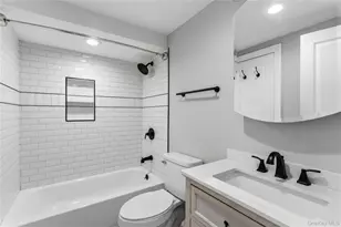 26 Halfcircle Dr, Holbrook, NY 11741 - Photo 25