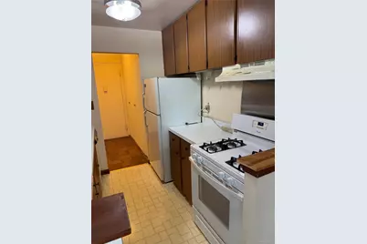25 Stewart Place #214, Mount Kisco, NY 10549 - Photo 5