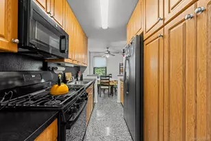 85-10 151st Ave, Howard Beach, NY 11414 - Photo 39