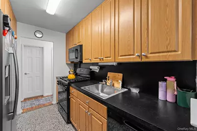 85-10 151 Avenue #2D, Howard Beach, NY 11414 - Photo 37