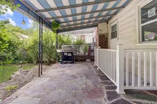 164-38 76th Rd, Fresh Meadows, NY 11366 - Photo 13