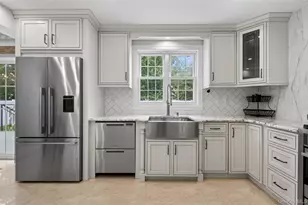 23-74 207th St, Bayside, NY 11360 - Photo 13