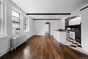 270 Bronxville Rd, Bronxville, NY 10708 - Photo 11