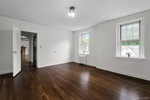 270 Bronxville Rd, Bronxville, NY 10708 - Photo 13