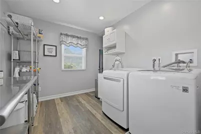 19 Berkshire Road, Bethpage, NY 11714 - Photo 29