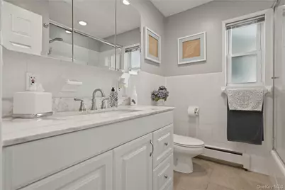 19 Berkshire Road, Bethpage, NY 11714 - Photo 15