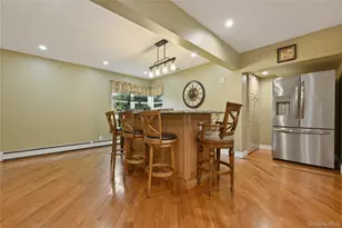 19 Berkshire Rd, Bethpage, NY 11714 - Photo 7