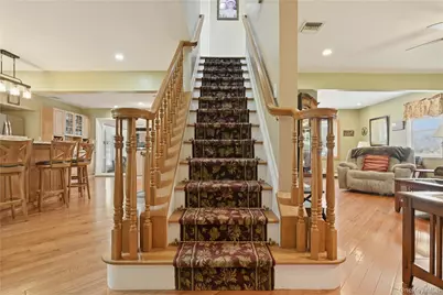 19 Berkshire Road, Bethpage, NY 11714 - Photo 3