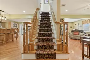 19 Berkshire Rd, Bethpage, NY 11714 - Photo 3