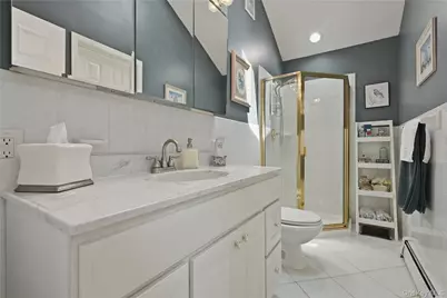 19 Berkshire Road, Bethpage, NY 11714 - Photo 23