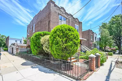 6953 73rd Place, Middle Village, NY 11379 - Photo 3