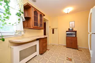 69-53 73rd Pl, Middle Village, NY 11379 - Photo 11