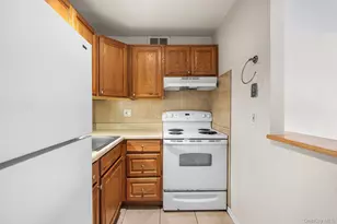 115 Dehaven Dr, Yonkers, NY 10703 - Photo 5