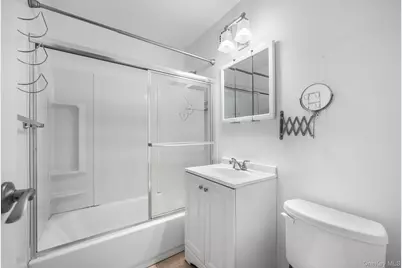 115 Dehaven Drive #105, Yonkers, NY 10703 - Photo 13