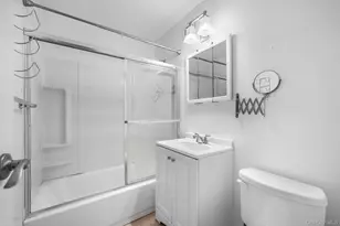 115 Dehaven Dr, Yonkers, NY 10703 - Photo 13