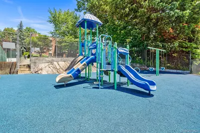 115 Dehaven Drive #105, Yonkers, NY 10703 - Photo 27